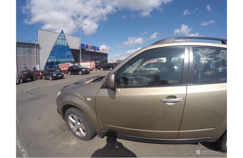 Automobilis Subaru Forester