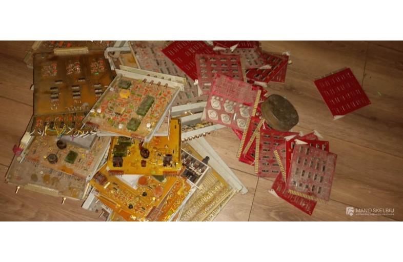 elektronikos lauzas.
