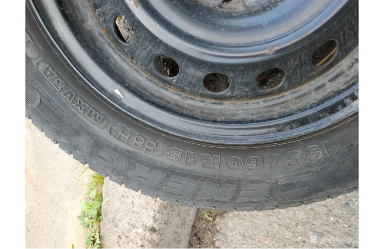 Atsarginis ratas, Toyota Avensis, r15