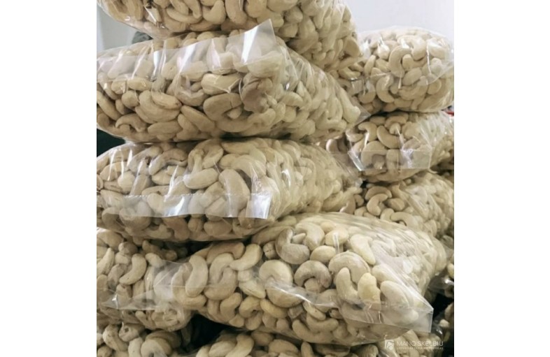 CASHEW NUTS