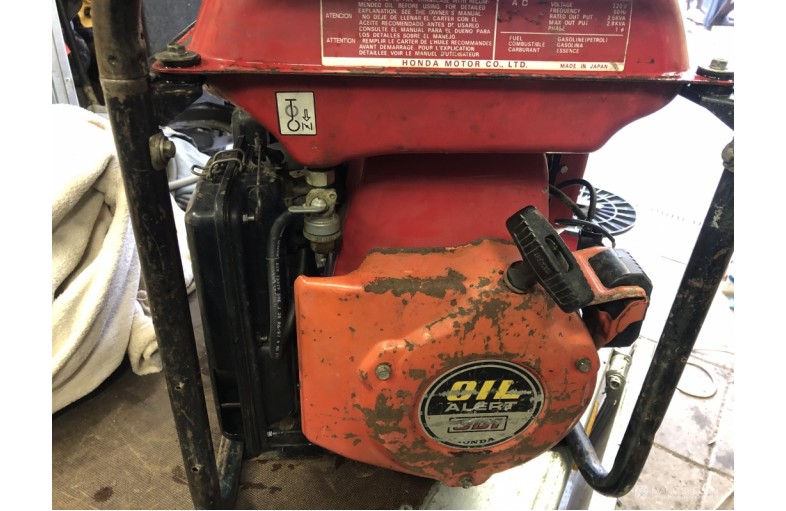 Generatorius Honda EB2800