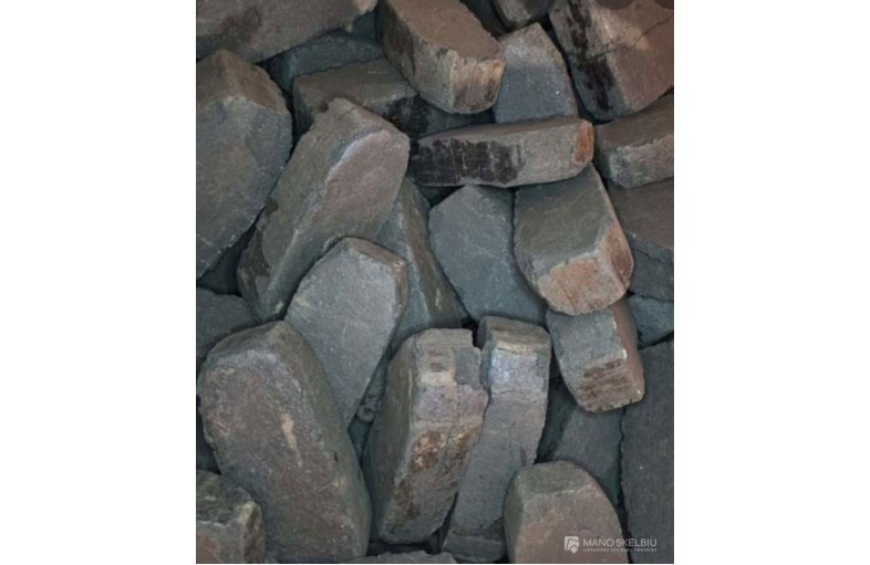Kokybiški kaitrūs durpių briketai