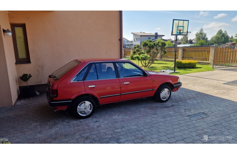 Mazda 323