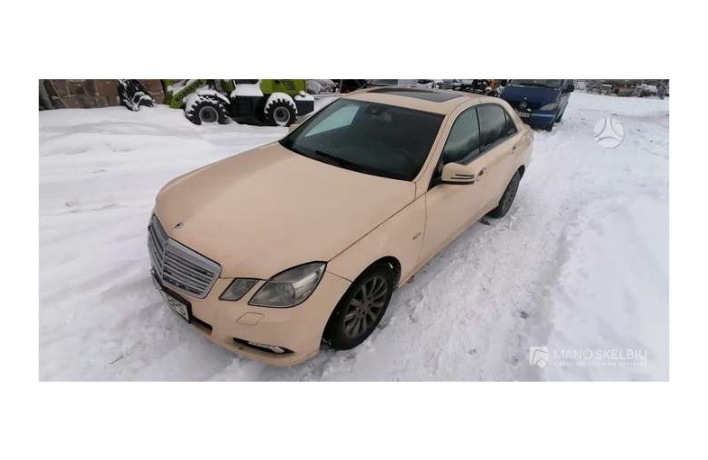 Mersedes-benz  E220  W212