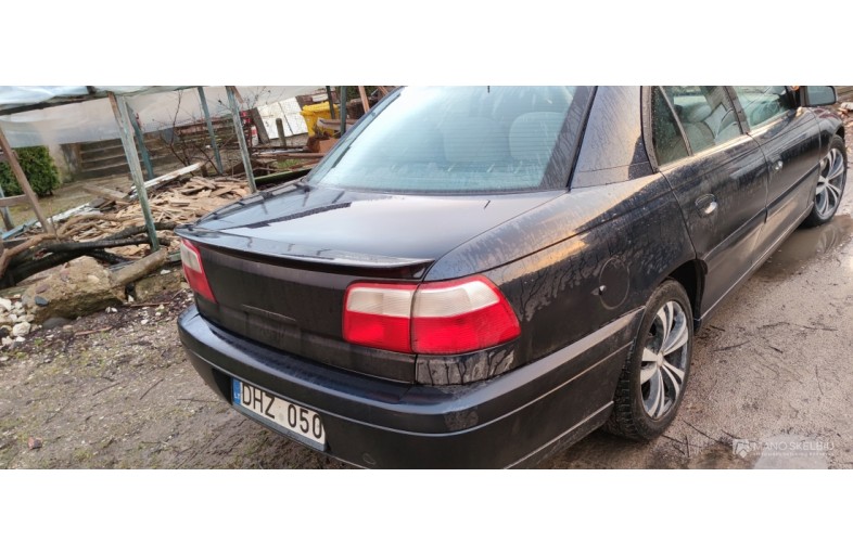 Opel omega