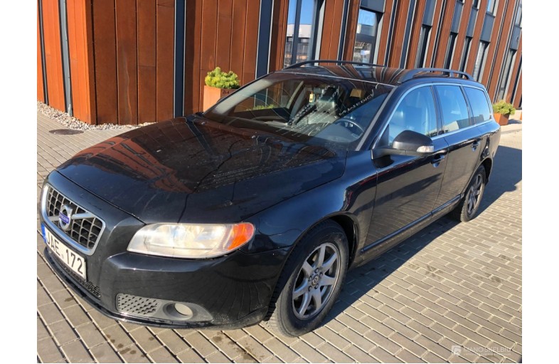 Parduodamas Volvo V70