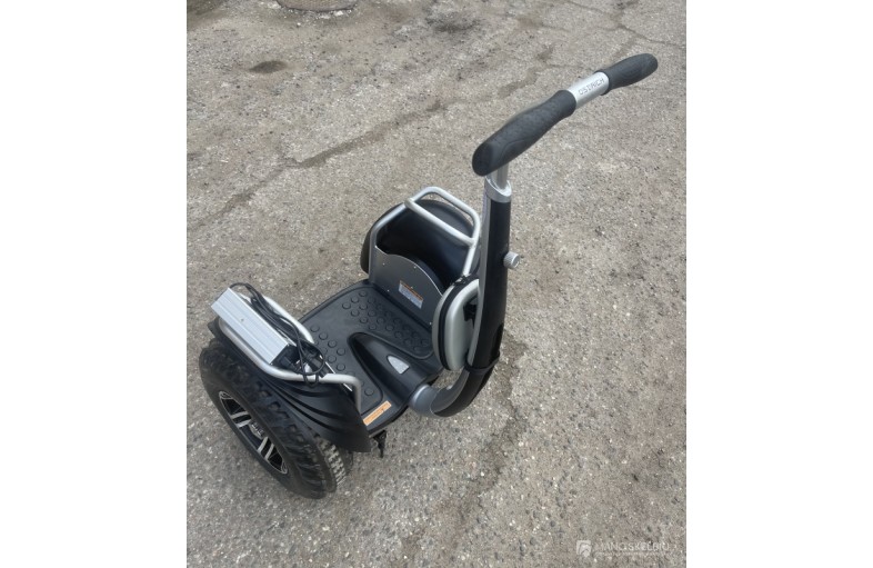 Parduodu naujus riedžius Segway X2 SE.