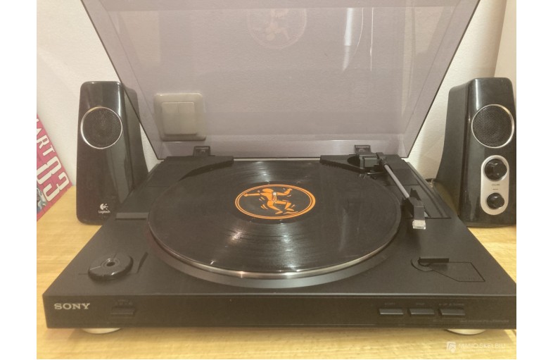 Patefonas SONY PS-LX300USB + 10 vinilų