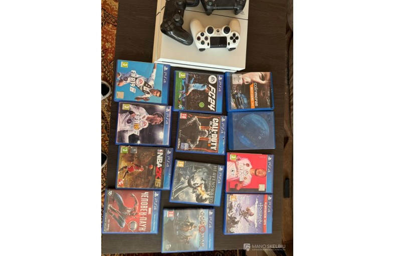 PlayStation 4 PS4 baltas 