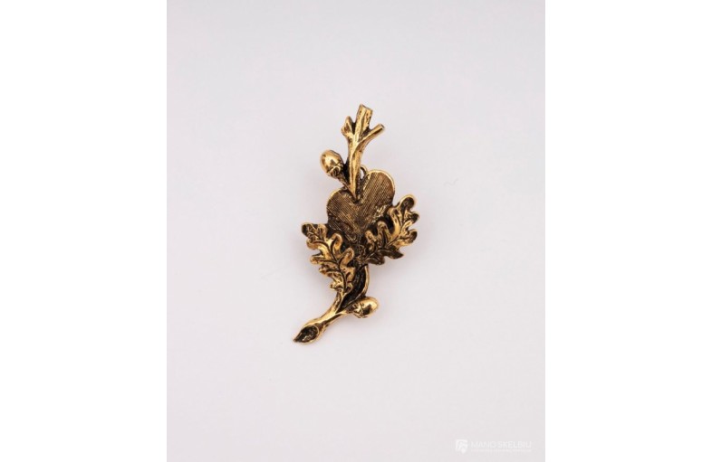 Sagė  ĄŽUOLO ŠAKELĖ Žalvaris Ilgis: 4 cm. 