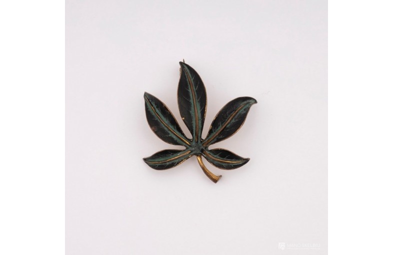 Sagė LAPELIS Bronza 5 x 4.5 cm.