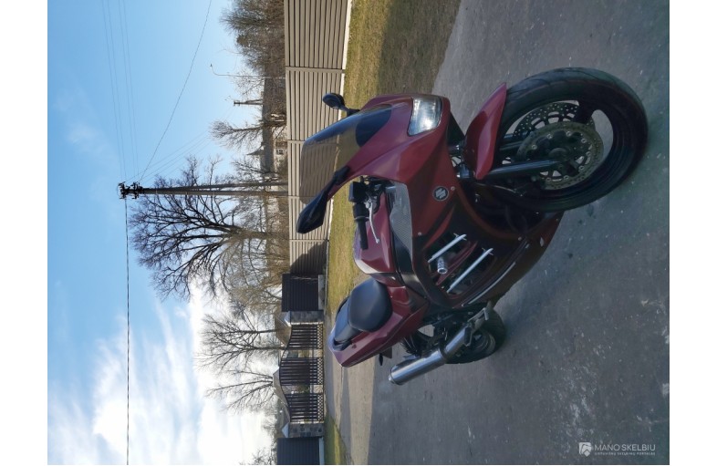 Suzuki RF 600R