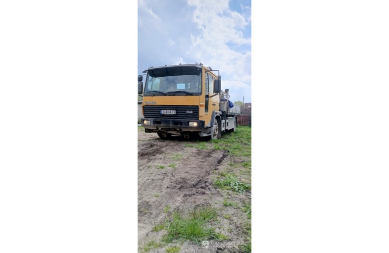 Volvo FL 614  4×2 Savivartis su kranu