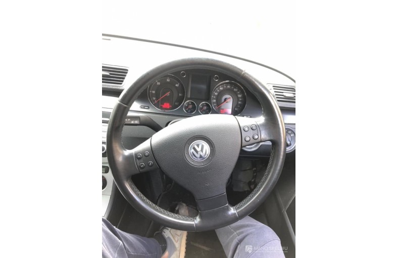 VW Passat B6 dalimis Vilniuje