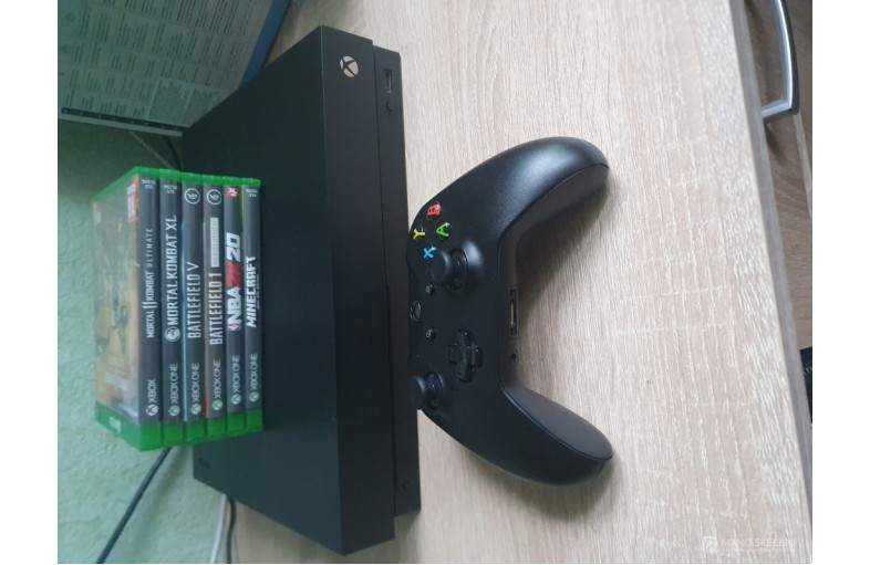 Xbox one x 1tb