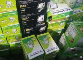 220v Led šviestuvai 1,20m 40-120w 4500-6500k