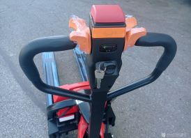 Elektrinis   palečių vežimėlis  HELI CBD15J
