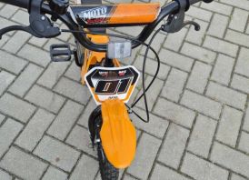 Vaikiškas dviratis-motociklas