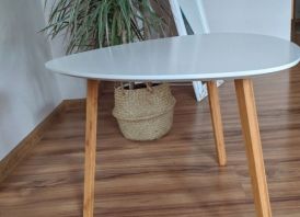 Naujas skandinaviško stiliaus kavos staliukas