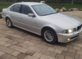 BMW 520i