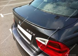 BMW E90 (05-11) bagažinės spoileris, juodas