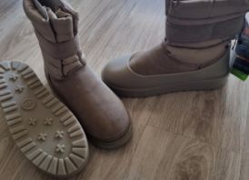 Chaki spalvos Farfetch UGG