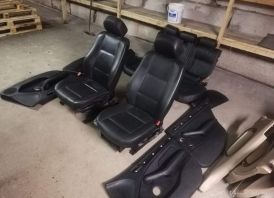 E46 universalo salonas
