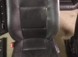 E46 universalo salonas