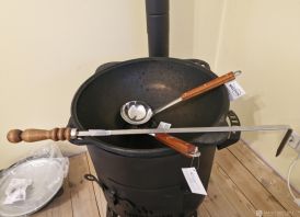 Kazano krosnelė 12 l. su kazanų ir priedais