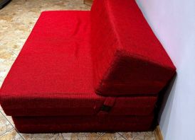 Kompatišką sofa-lovą