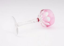 Krištolinė taurė vynui Aukštis: 19 cm.