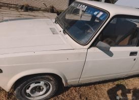 Lada automobilis