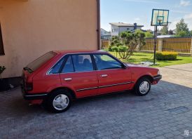 Mazda 323