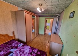PARDUODAMAS 2 KAMBARIŲ BUTAS PAKRUOJYJE