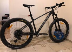 Parduodamas naujas 2021 metųTREK ROSCOE 7 mid