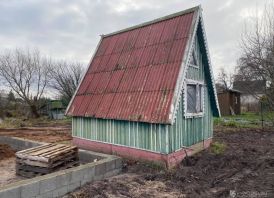 Parduodamas sodo namukas išsivešti patiems 