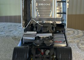 Parduodu 1/24 vilkiko modeli IVECO ABARTH.