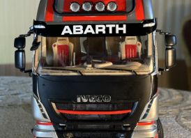 Parduodu 1/24 vilkiko modeli IVECO ABARTH.