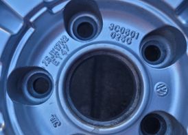 Parduodu r17 vw audi skoda seat