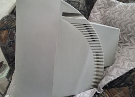 Parduodu SAMSUNG 37cm įstrižainė, 25 eur.