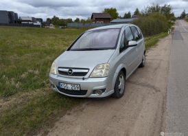 PARUODU OPEL MERIVA su papildomais ratais