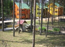 Poilsiavietė 150 vietu.Pirtis ant ežero krant
