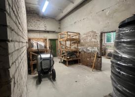 RENOVUOTOS GAMYBINĖS / SANDĖLIAVIMO PATALPOS