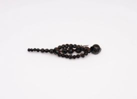 Sagė Ilgis: 7,5 cm. Metalas, tamsios akutės