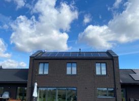 Saulės elektrinių ir elektromobilių stotelių 