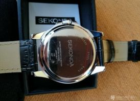 SEKONDA - cccp klasika naujam apvalkale