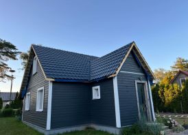 Stogsengiai, staliai, trinkelių klojėjai.