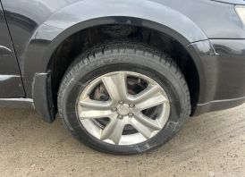 Subaru Outback 2.5 b/d dujos