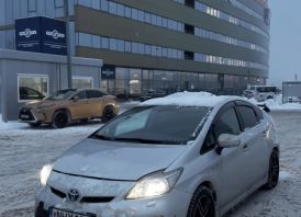 Toyota Prius 3