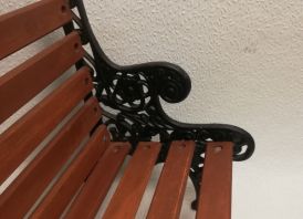 Vintažinis lėlių suoliukas